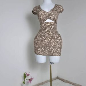 New Arrivals vestido casual mostaza