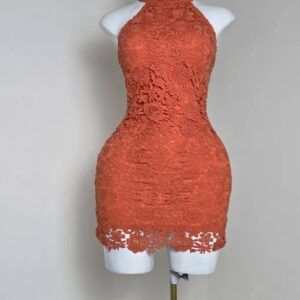 vestido `con encaje de cuello halter